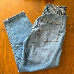 “Mom” jeans